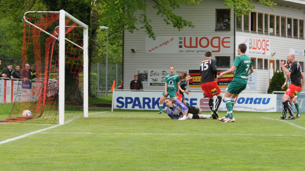 Viktoria-Sieg 06_05_2012 81_jpg-1336313650