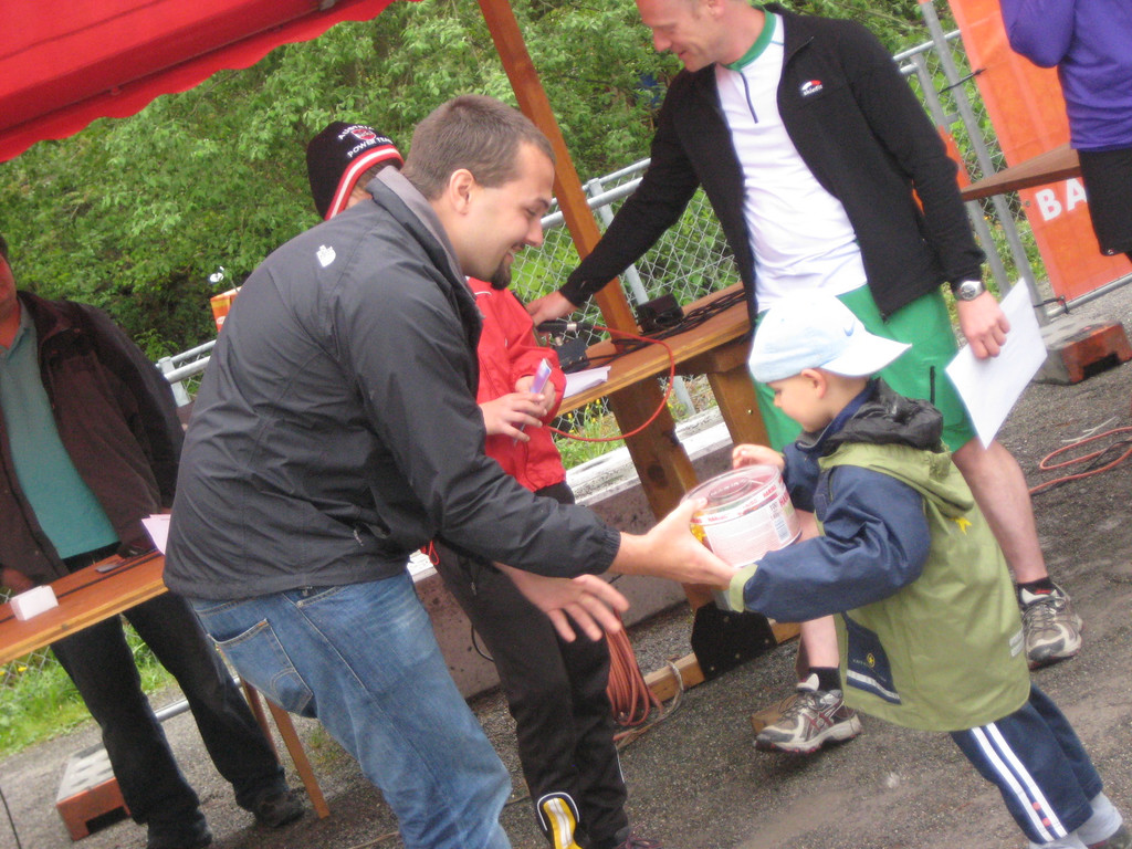 1Aaron-Fuchs-juengster-Laeufer_JPG-1336334888