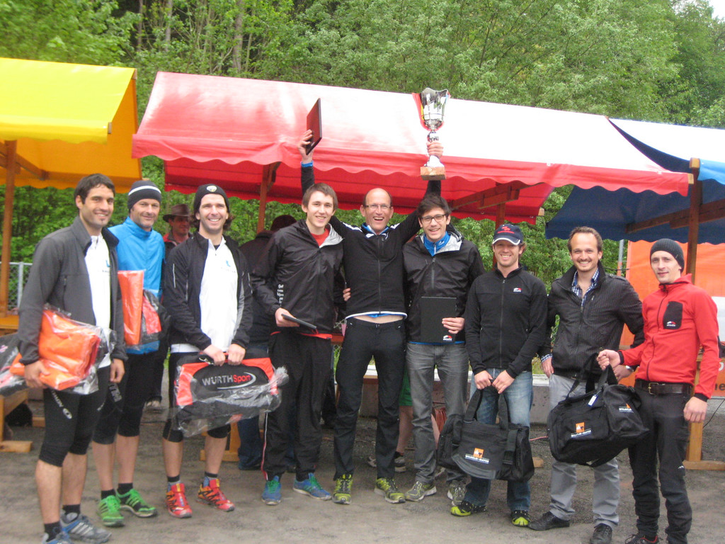 6Staffellauf-Sieger_JPG-1336334915
