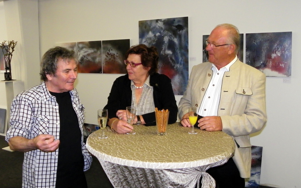 114_6304_JPG-1336347409