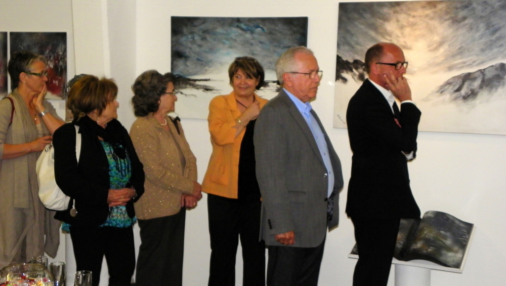 114_6382_JPG-1336348484