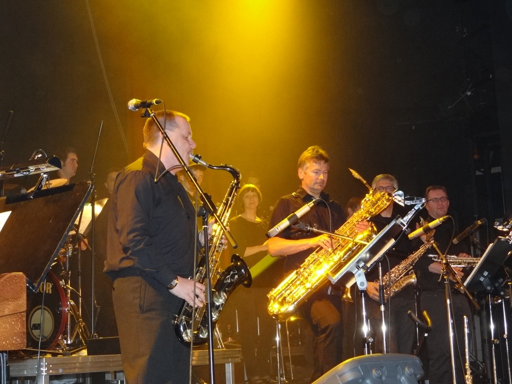 MMS Big Band_VHotz _11__JPG-1336374756