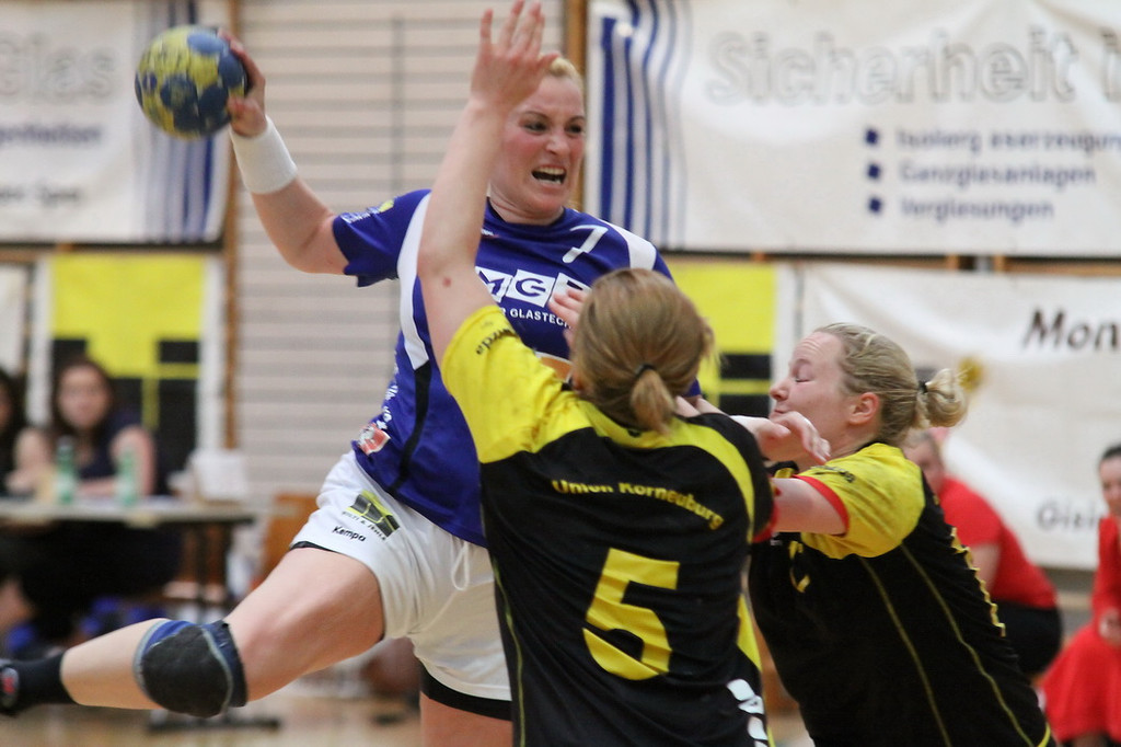 Handball Damen FK 2012 088.jpg