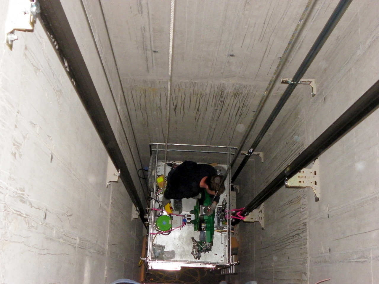 114_2850_JPG-1336772390