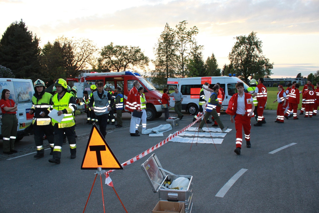 Feuerwehr Kreisuebung RUPP Areal 2012 _9__jpg-1336814843
