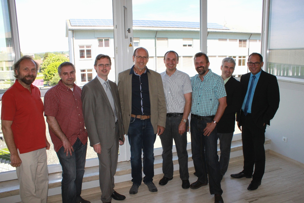 Solaranlage Schulzentrum Entwicklung 2012 _1__jpg-1336920098
