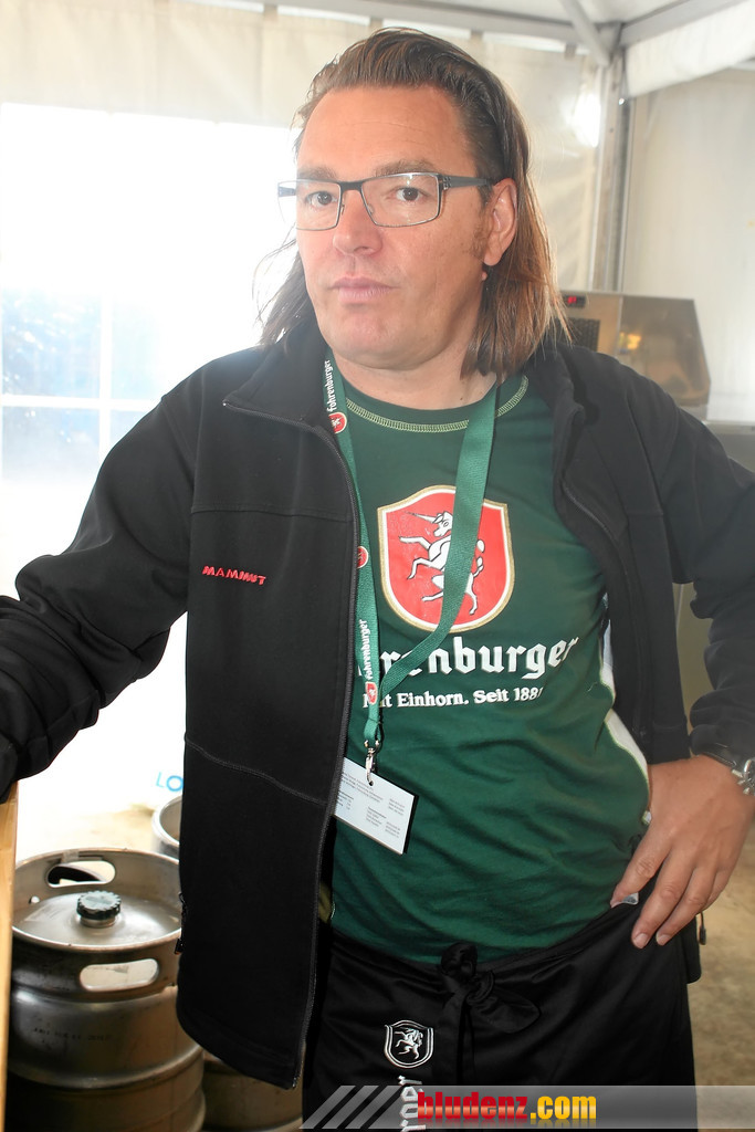 11648638.jpg
