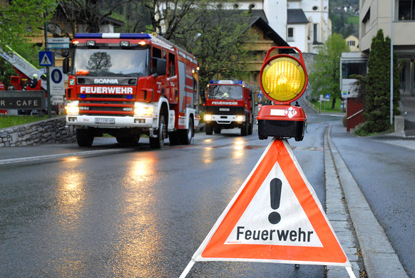 Feuerwehr__bung mit Drehleiter - 011 - Copyright by Gerhard Scopoli.jpg