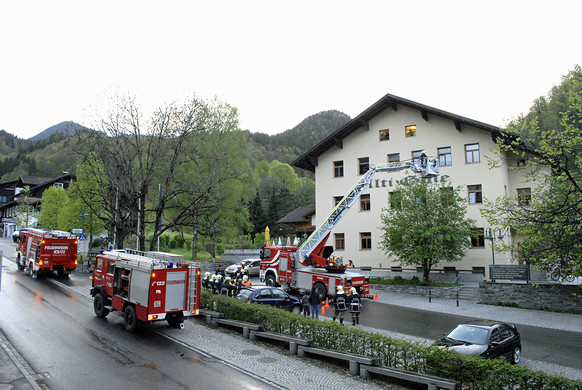 Feuerwehr__bung mit Drehleiter - 006 - Copyright by Gerhard Scopoli.jpg