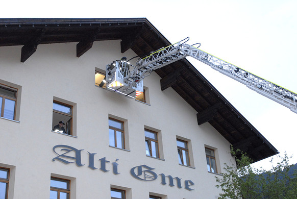 Feuerwehr__bung mit Drehleiter - 033 - Copyright by Gerhard Scopoli.jpg
