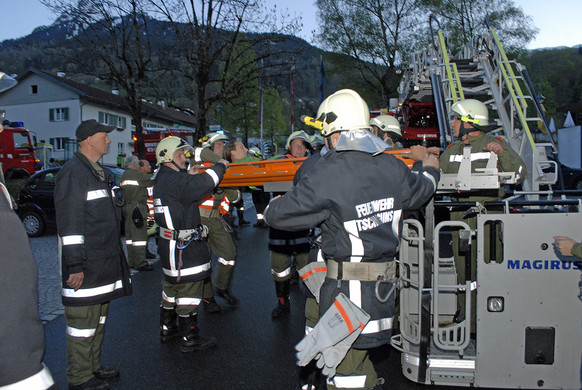 Feuerwehr__bung mit Drehleiter - 049 - Copyright by Gerhard Scopoli.jpg