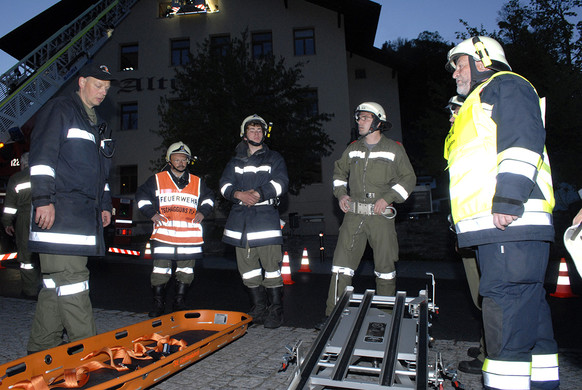 Feuerwehr__bung mit Drehleiter - 065 - Copyright by Gerhard Scopoli.jpg
