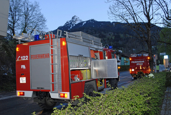 Feuerwehr__bung mit Drehleiter - 068 - Copyright by Gerhard Scopoli.jpg