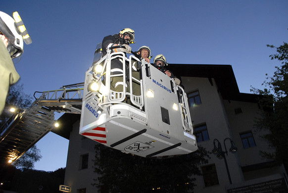 Feuerwehr__bung mit Drehleiter - 077 - Copyright by Gerhard Scopoli.jpg
