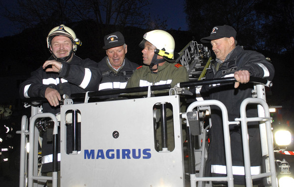 Feuerwehr__bung mit Drehleiter - 087 - Copyright by Gerhard Scopoli.jpg