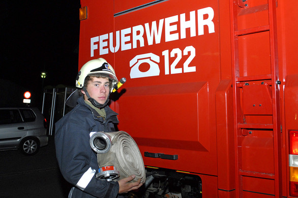 Feuerwehr__bung mit Drehleiter - 107 - Copyright by Gerhard Scopoli.jpg