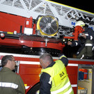 Feuerwehr__bung mit Drehleiter - 124 - Copyright by Gerhard Scopoli.jpg