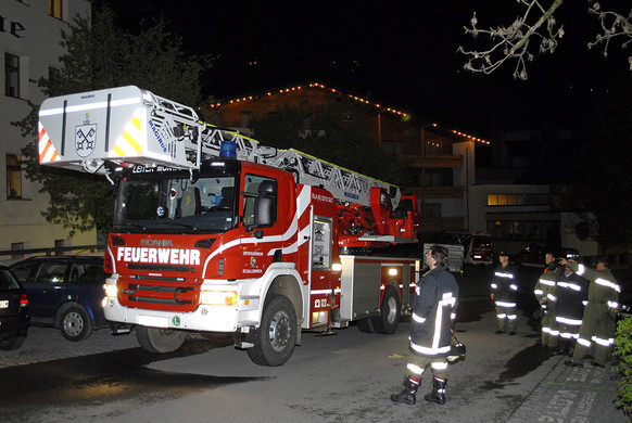 Feuerwehr__bung mit Drehleiter - 131 - Copyright by Gerhard Scopoli.jpg