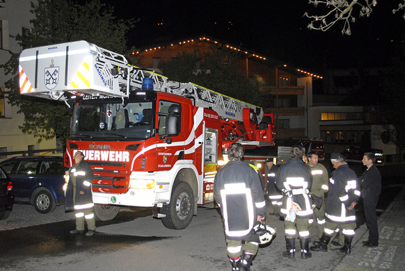 Feuerwehr__bung mit Drehleiter - 132 - Copyright by Gerhard Scopoli.jpg