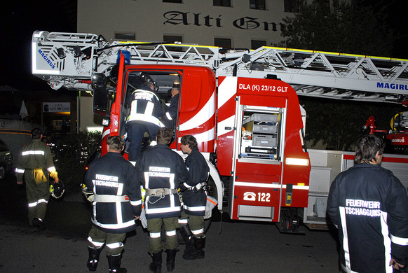 Feuerwehr__bung mit Drehleiter - 137 - Copyright by Gerhard Scopoli.jpg