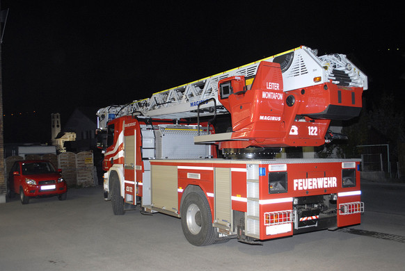 Feuerwehr__bung mit Drehleiter - 149 - Copyright by Gerhard Scopoli.jpg
