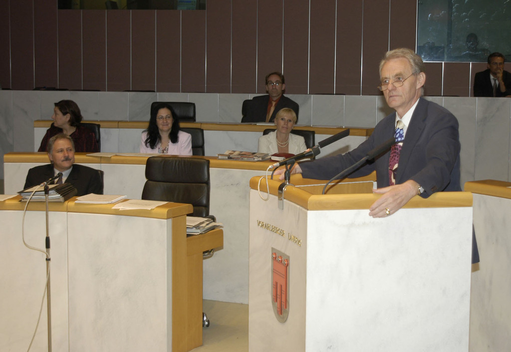 keckeis_landtag_rostra_jpg-1337288516