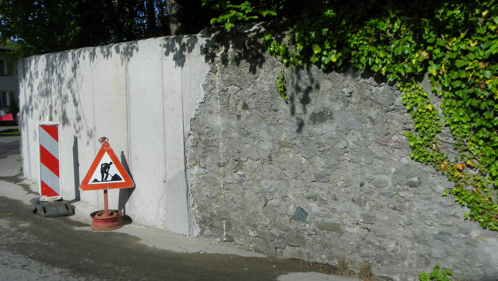 114_6692_JPG-1337382983