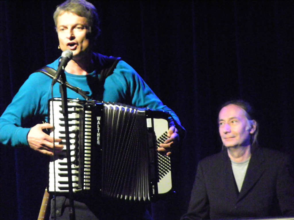 114_7668_JPG-1337425750