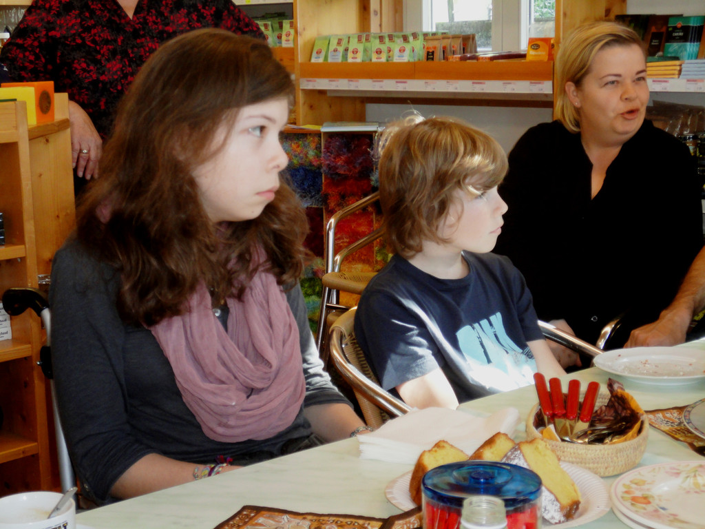Geld__bergabe Stunde d_ Herzens 5_5_2012 013 _8__JPG-1337459246