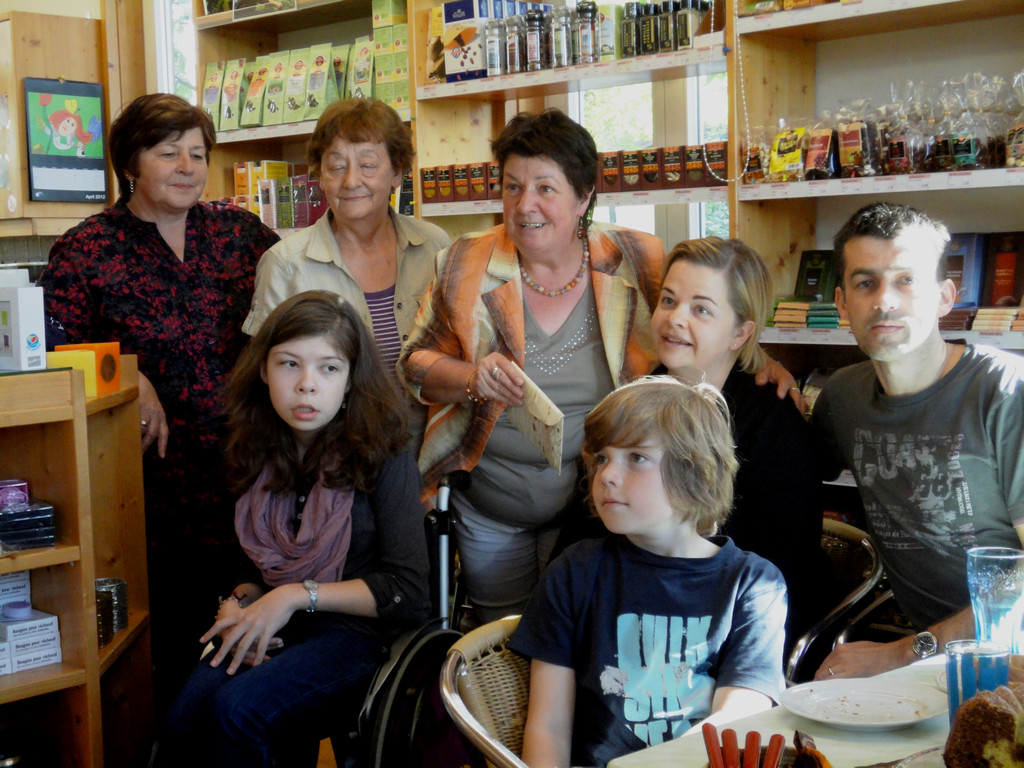 Geld__bergabe Stunde d_ Herzens 5_5_2012 013 _10__JPG-1337459362