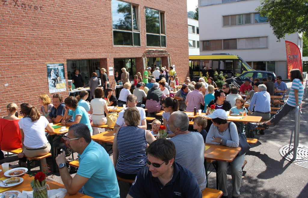 Weltladenfest mit FAHR RAD Start Symbol _13__jpg-1337535260