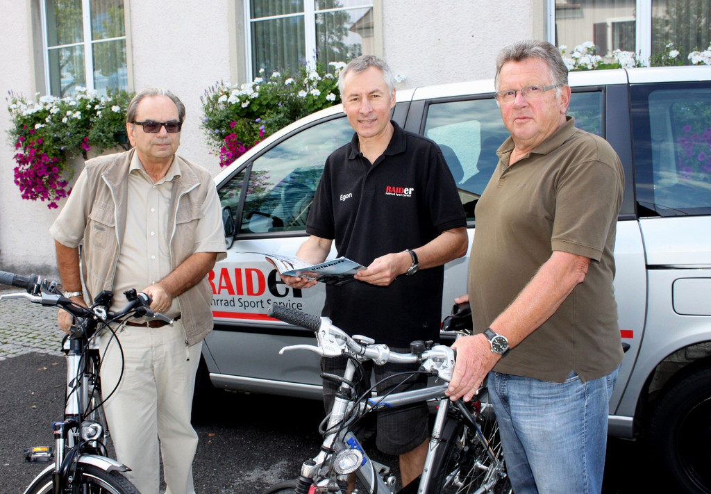 Weltladenfest mit FAHR RAD Start Symbol _9__jpg-1337535236