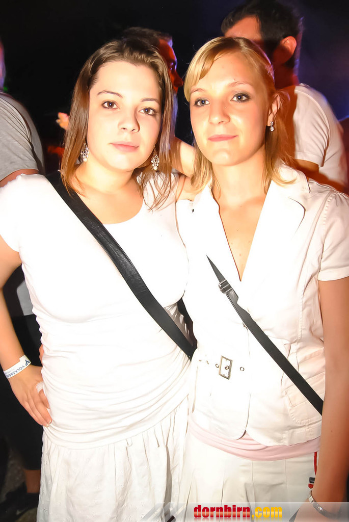 9935722.jpg
