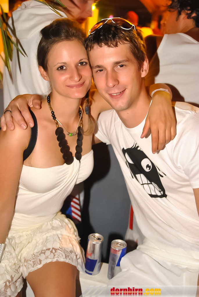 9935469.jpg