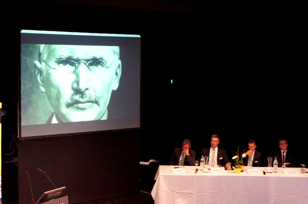 # Titelbild_JPG-1337636370