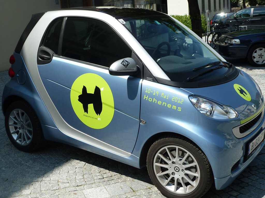 Puppen-Auto_jpg-1337702872