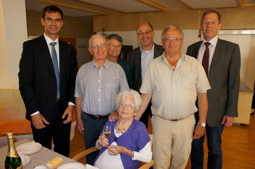 # Titelbild_JPG-1337774383