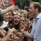 Heiss umschwärmt: Prinz William