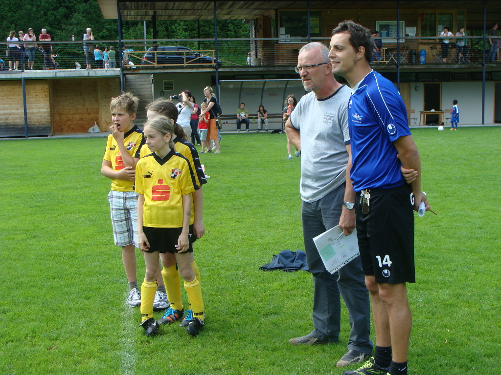Fu__ballspielefest 2012 012_jpg-1337973101