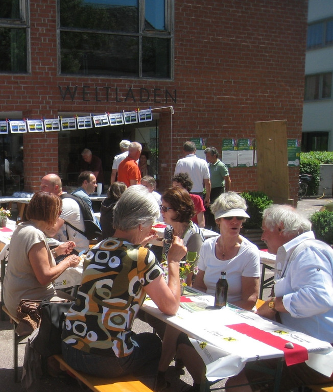 Weltladen Fruehlingsfest NACH 2012 _2__jpg-1338055197
