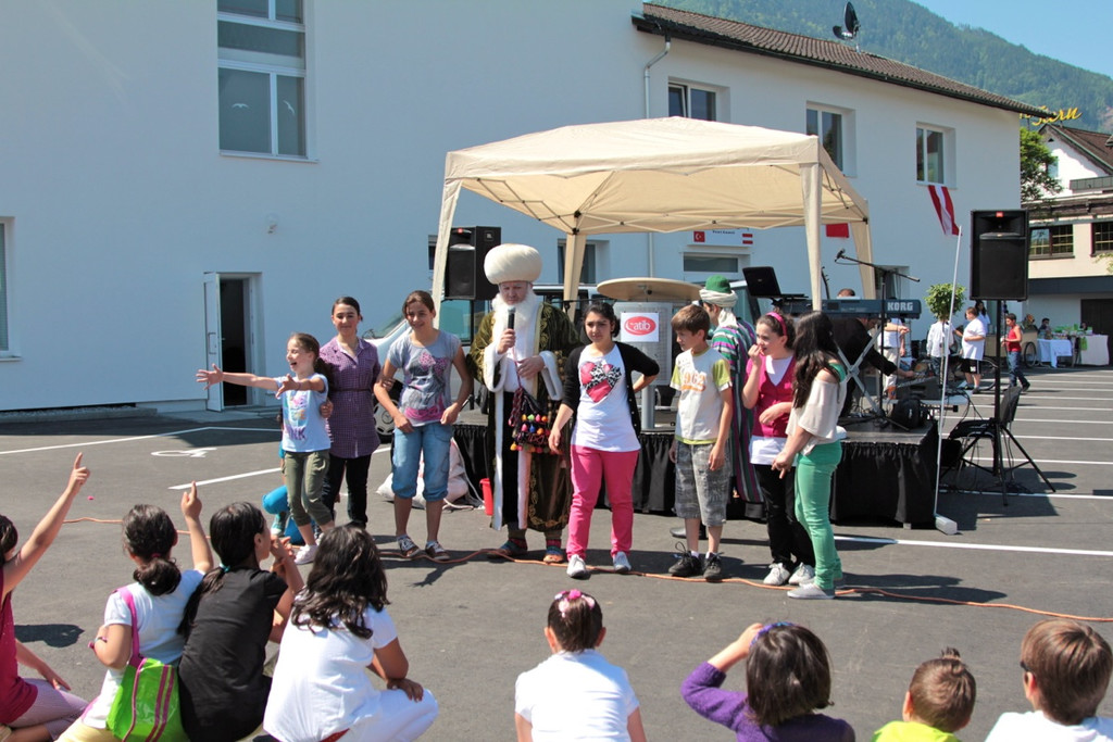 BK_Er__ffnung neues Haus ATIB 8_jpg-1338106884