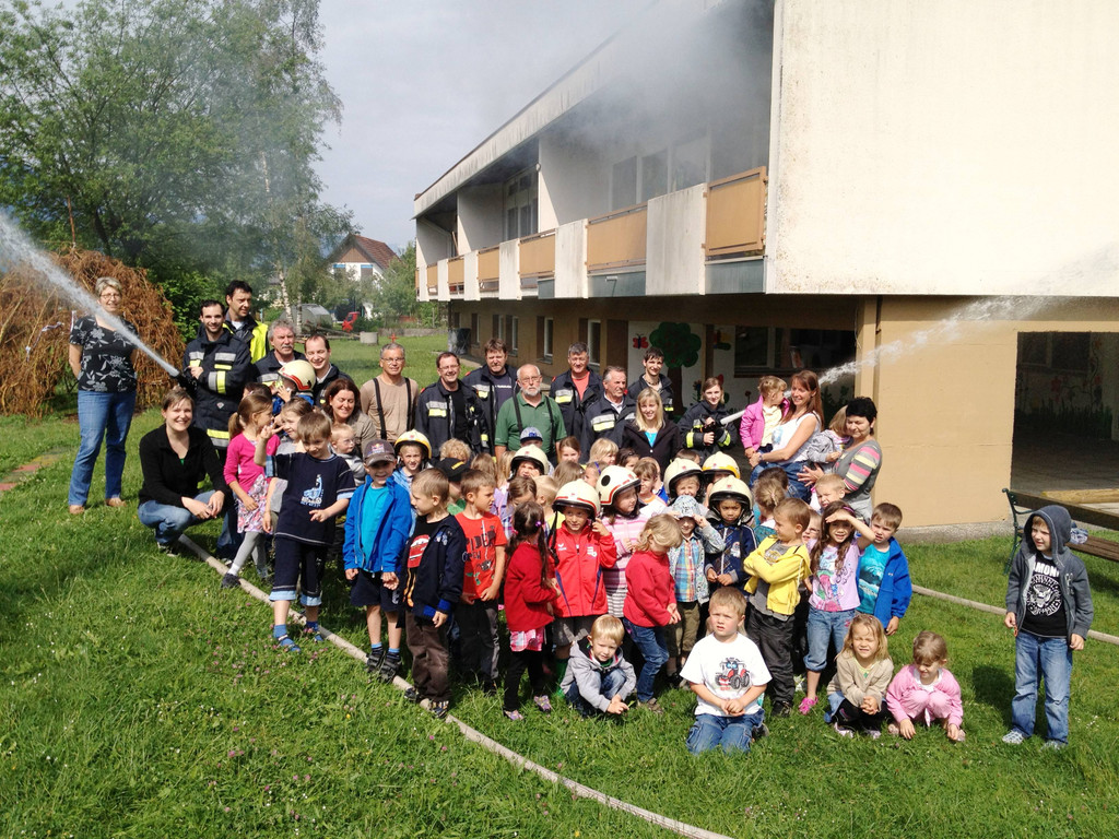 Evakuierungs__bung Kindergarten 2012 141_JPG-1338133097