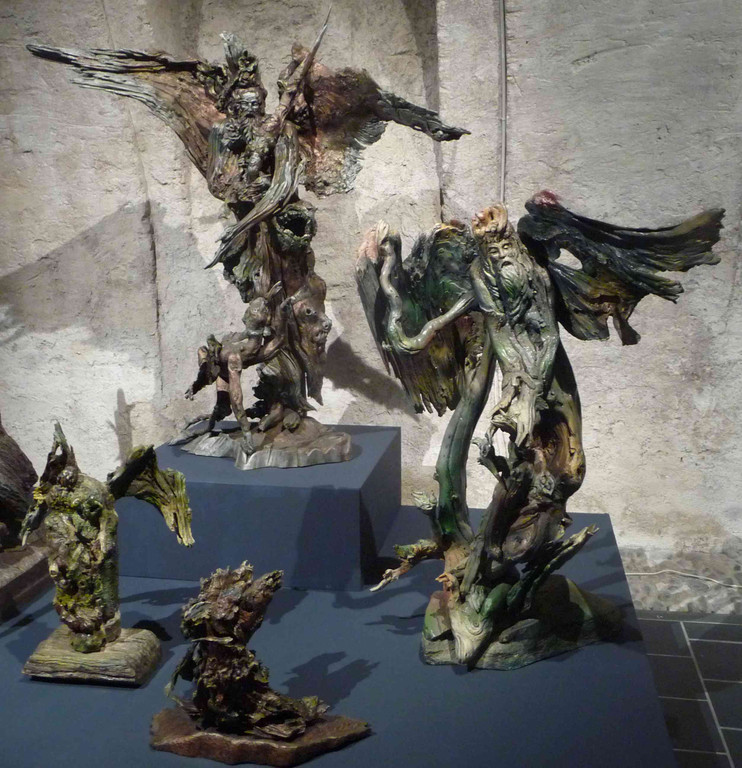 P1080901-HUE_jpg-1338183978