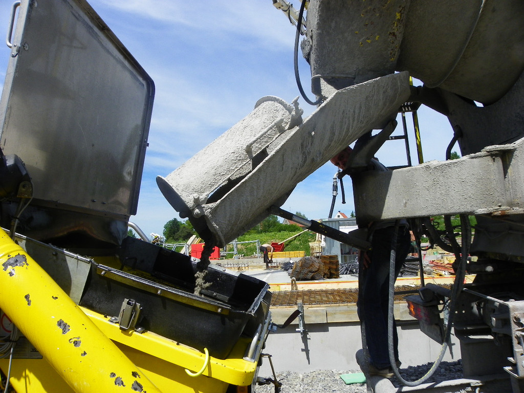 114_7008_JPG-1338331086