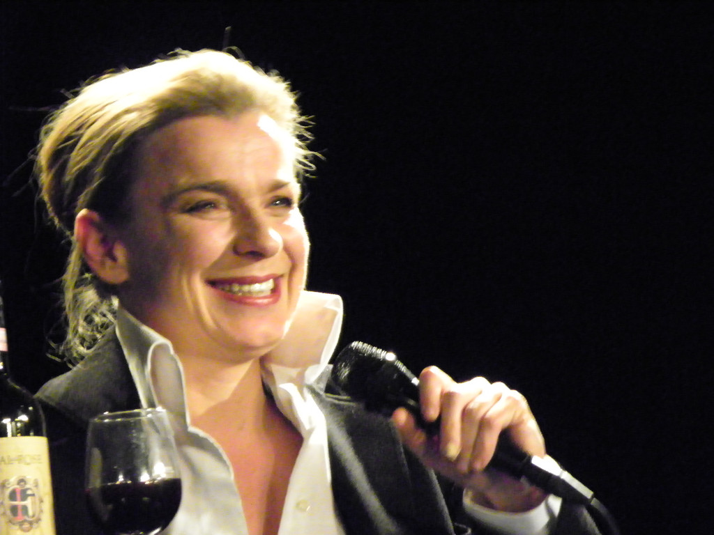 108_2347_jpg-1338504310