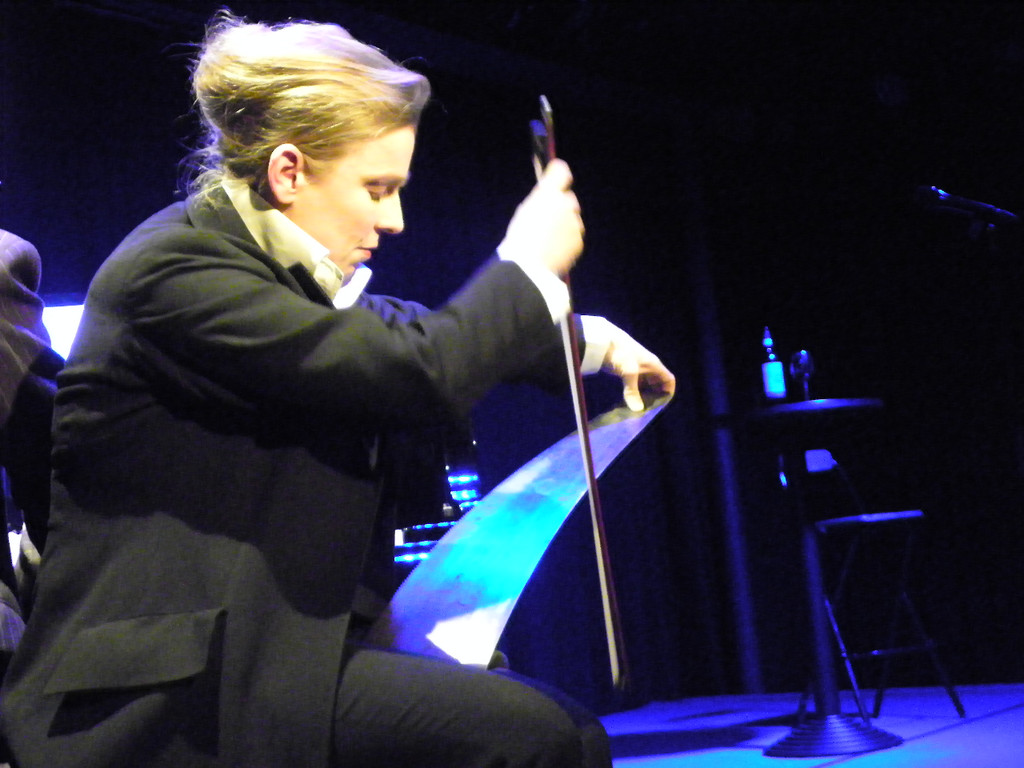 108_2404_jpg-1338504339