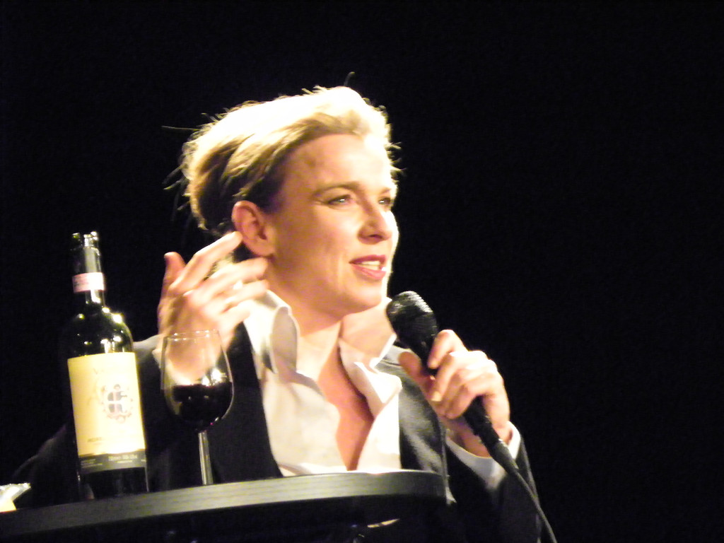 108_2350_jpg-1338504315