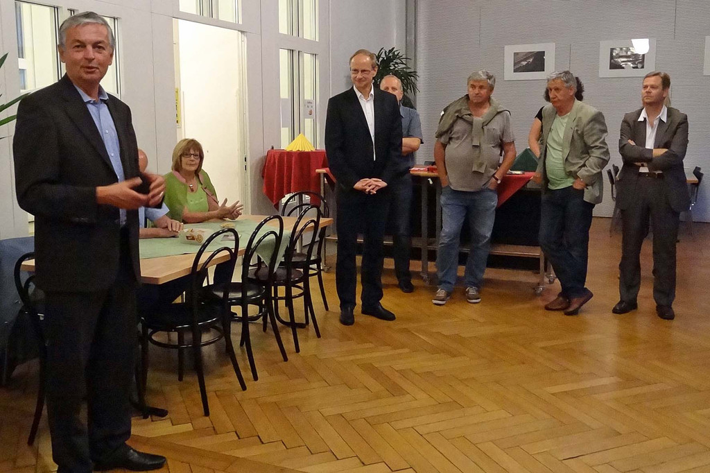 Dir Peter Schmid.jpg