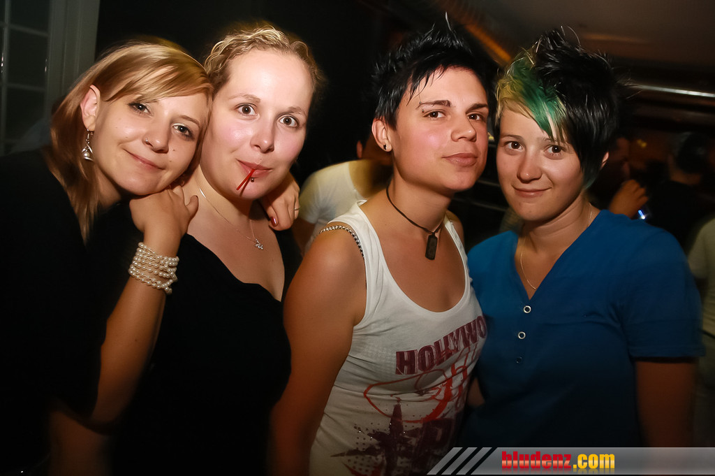 11708545.jpg