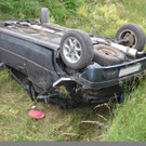 Wiener Neustadt: Schwerer Fahrzeugüberschlag auf der B21